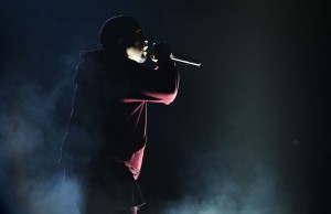 kanye-west-performing-at-the-2015-grammy-awards-01